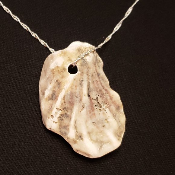 Ocean Treasures Collection artisan shell necklace w/20" 925plated Sterling chain - Picture 2 of 5